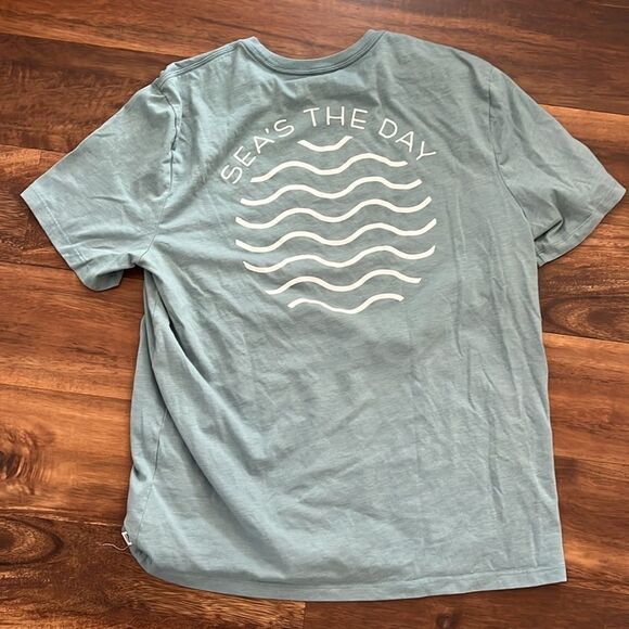 Fair Harbor Men's T-Shirt Size Large - Picture 2 of 3